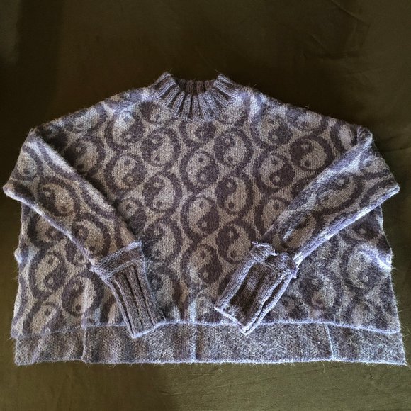 Free People Yin Yang Oversized Sweater Sz S - Picture 4 of 11
